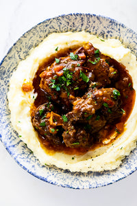 Hearty Oxtail Stew (4 large pieces)